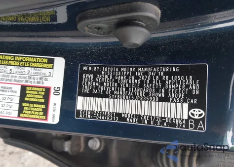 2018 Toyota Corolla Le from USA, damaged, VIN 5YFBURHE5JP835990
